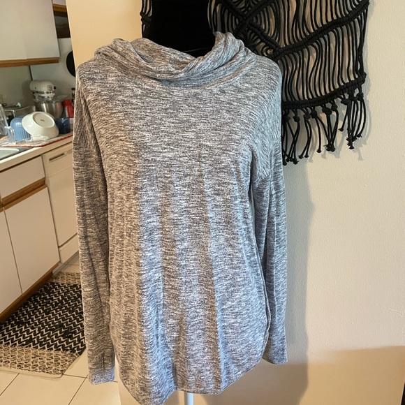 Tahari Turtleneck - Picture 2 of 5